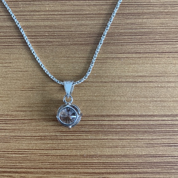 Sterling Silver 925 with Crystal Pendant - Picture 4 of 5